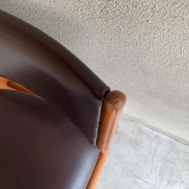 デンマークd-scanのヴィンテージチークフレームダイニングチェア