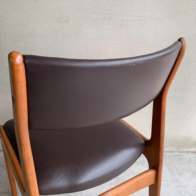 デンマークd-scanのヴィンテージチークフレームダイニングチェア