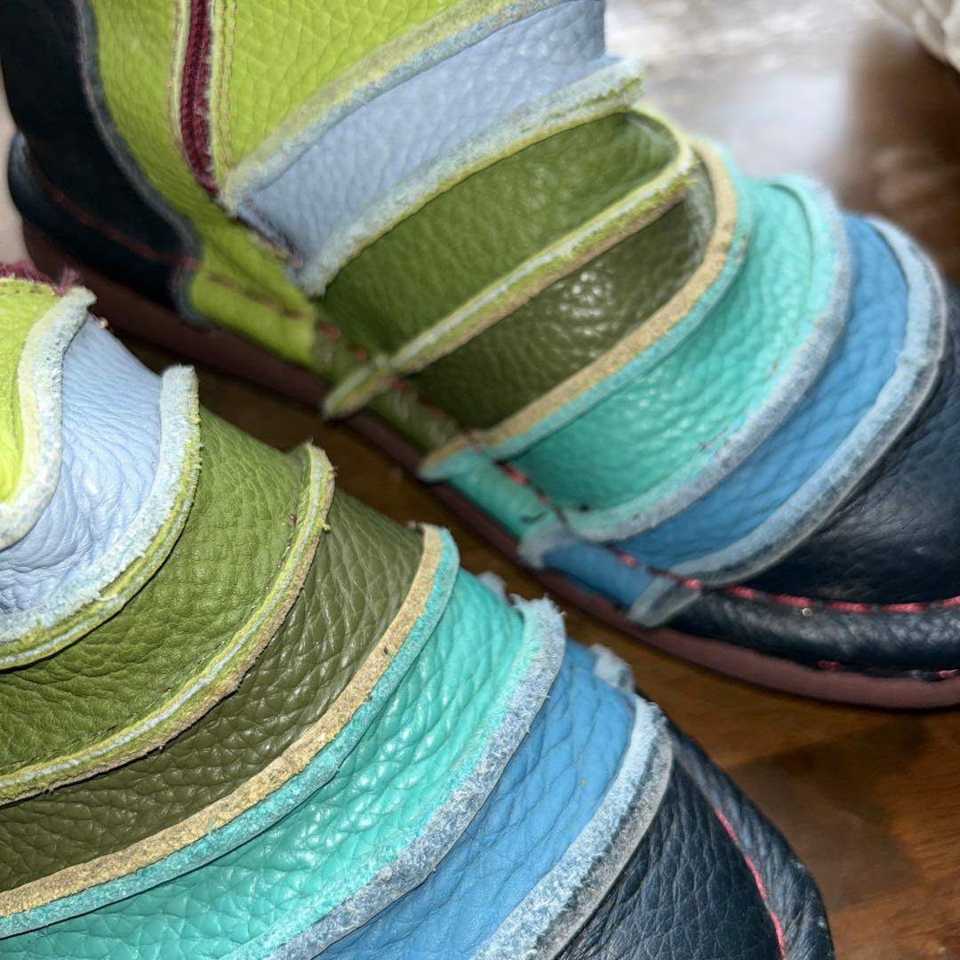 エスタシオンブーツ革のアップリッケ　グリーンとマルチカラー　Ｍ