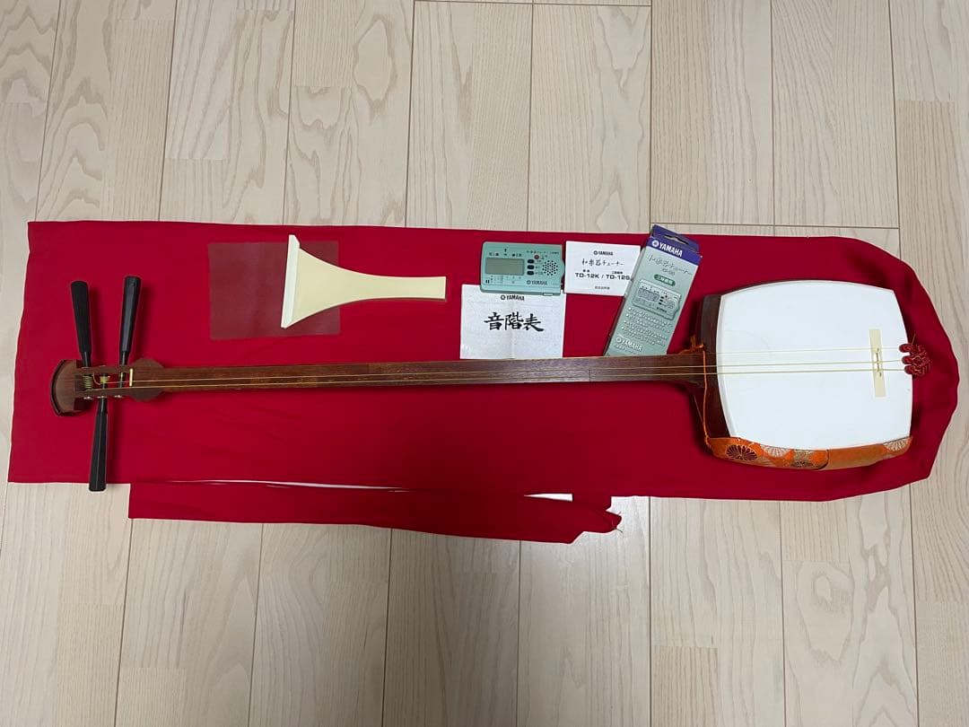 三味線　チューナー付き