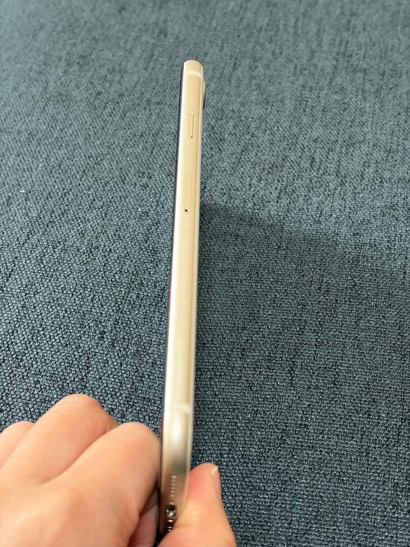 Apple iPhone SE 第2世代 ホワイト 128GB