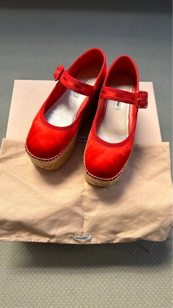 miumiu 厚底 赤サテン ワンストラップ 34サイズ