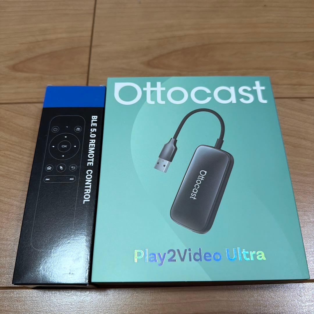 Ottocast Play2Video Ultra 本体＋リモコン