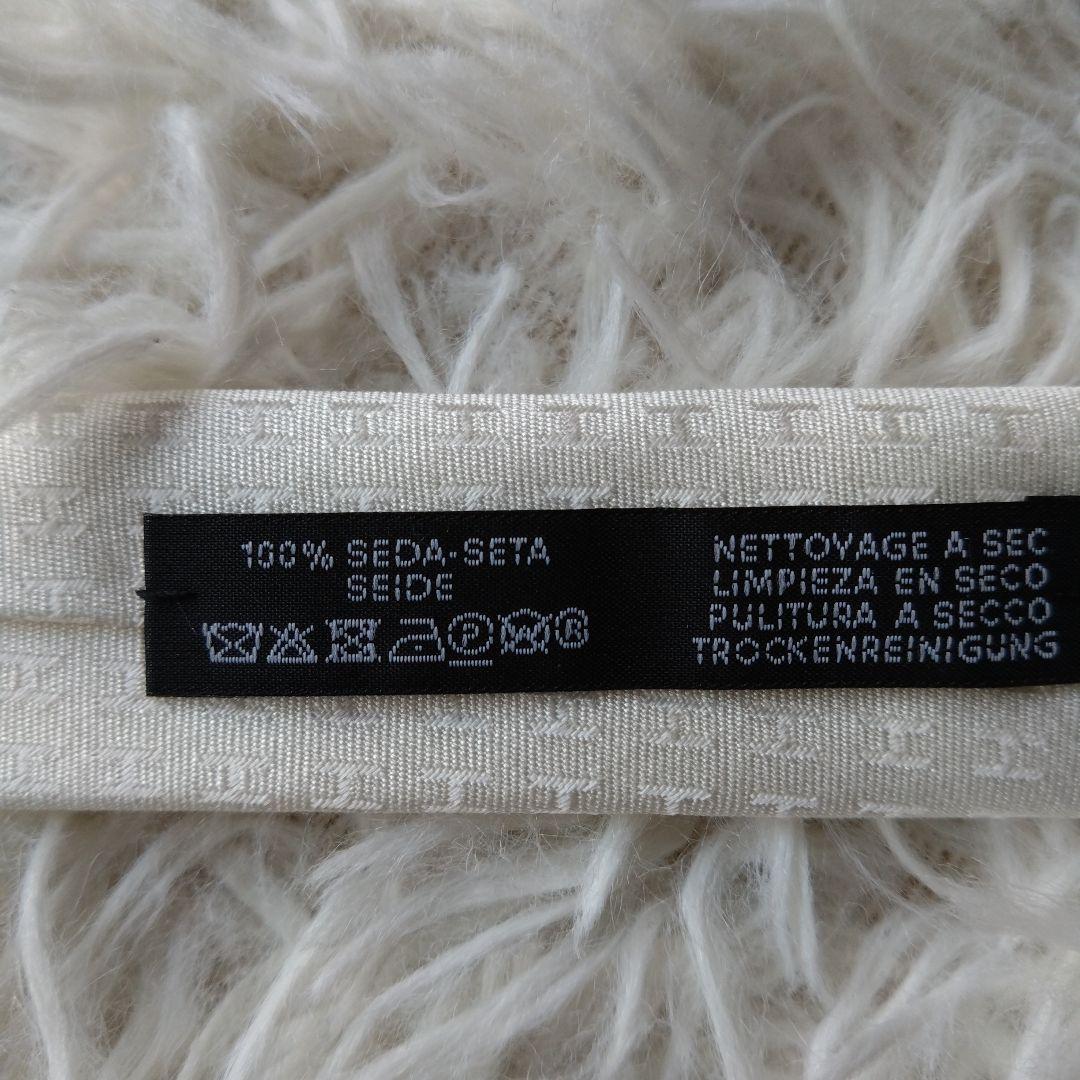 美品✨HERMES エルメス ネクタイ 　H柄 ファソネ 　白　アイボリー箱付