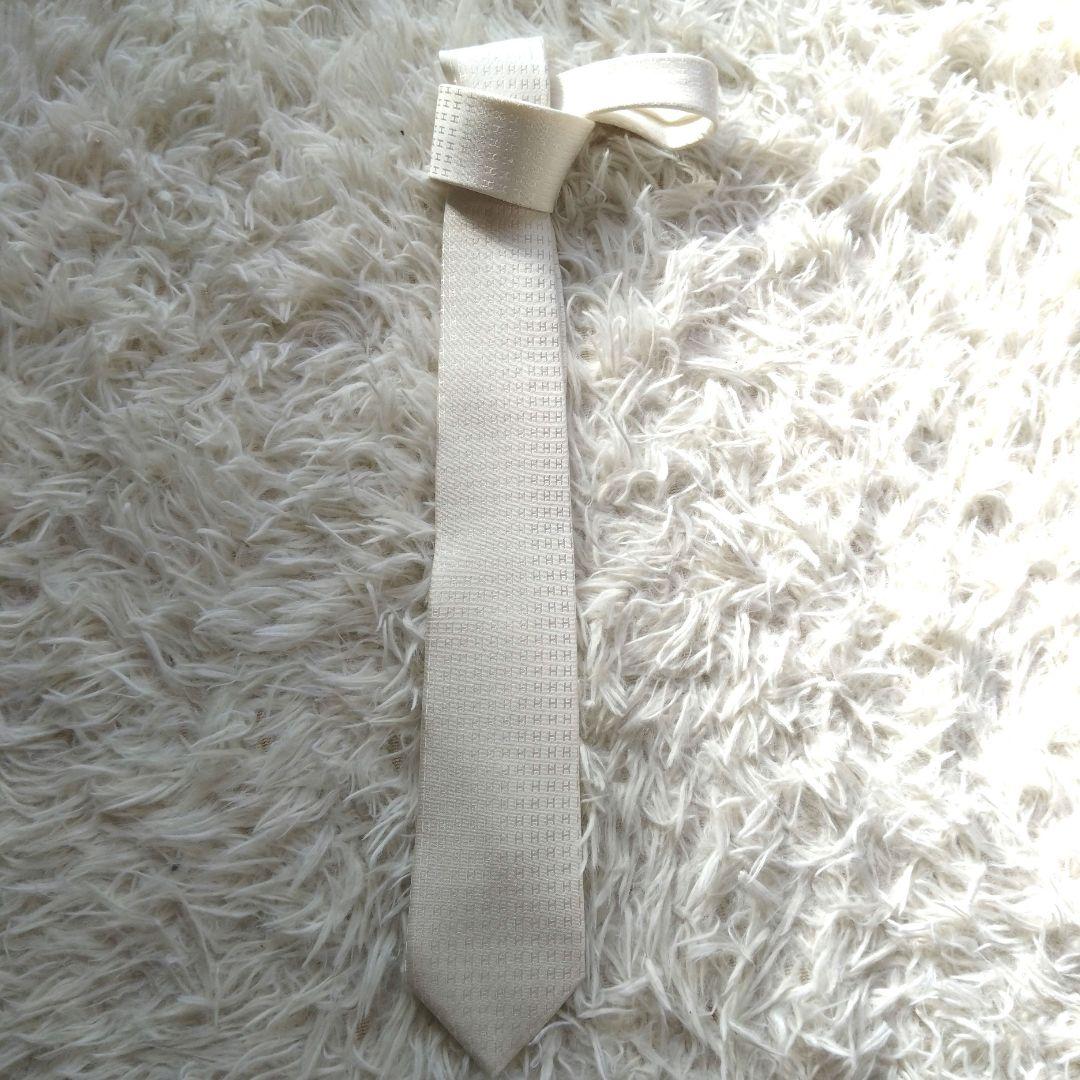 美品✨HERMES エルメス ネクタイ 　H柄 ファソネ 　白　アイボリー箱付