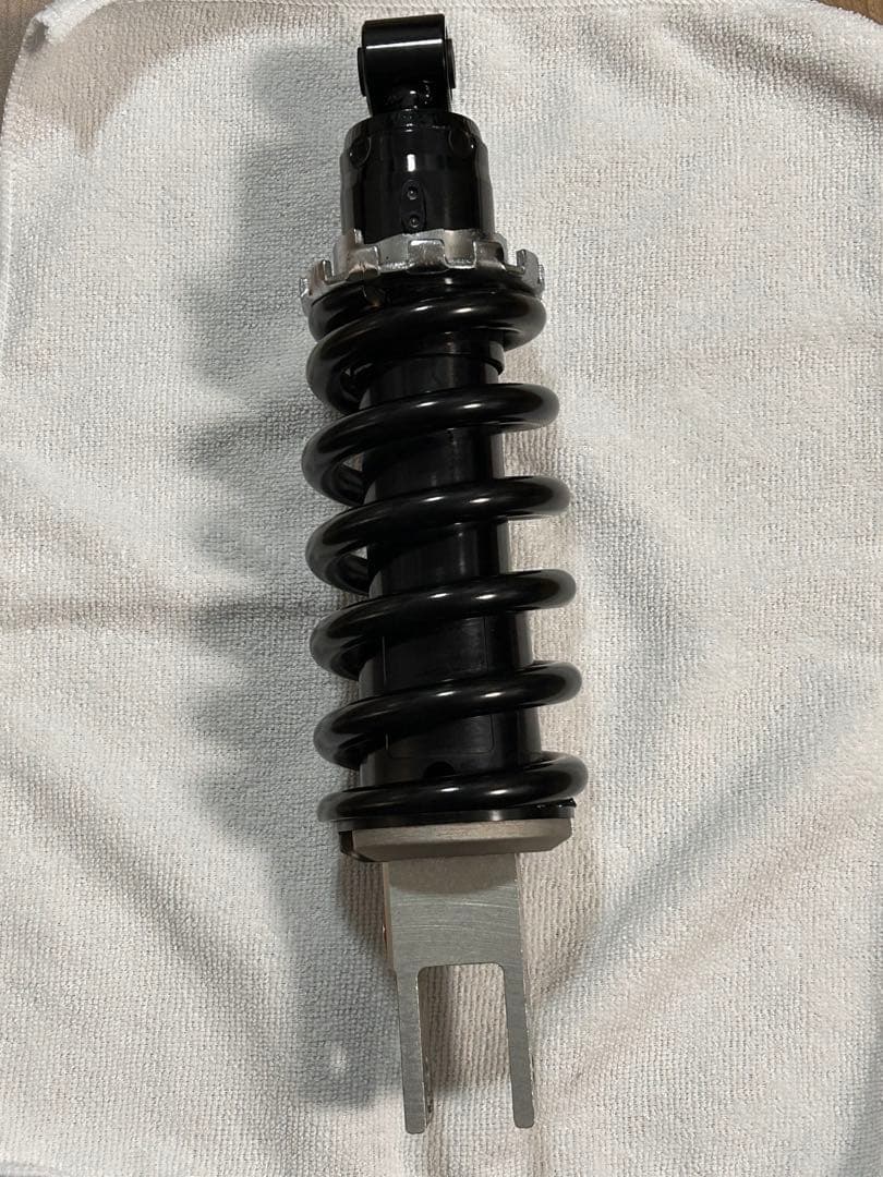 mt-07 2022年式 純正リアサスペンション