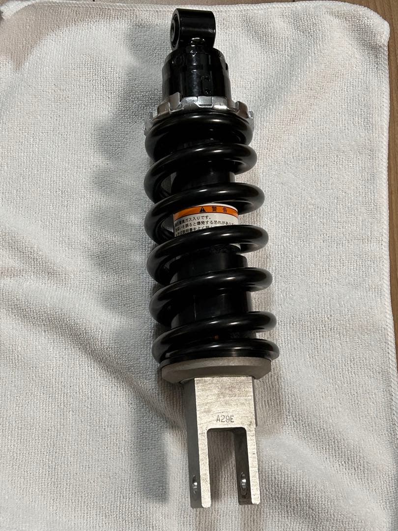 mt-07 2022年式 純正リアサスペンション