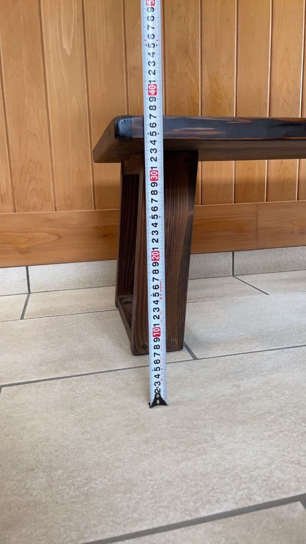 n*3様 市場で一目惚れした杉の一枚板を二度と同じ形の物は作れないローテーブルに