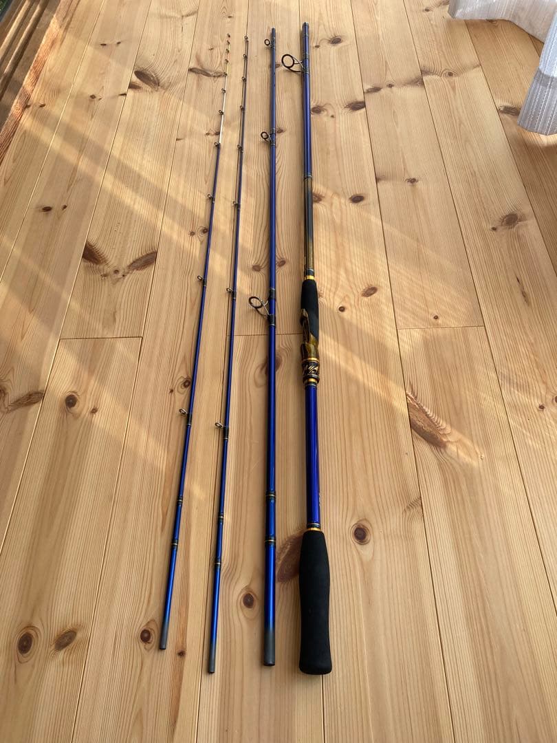 ダイワ　クラブブルーキャビンFL S-350 海上釣掘