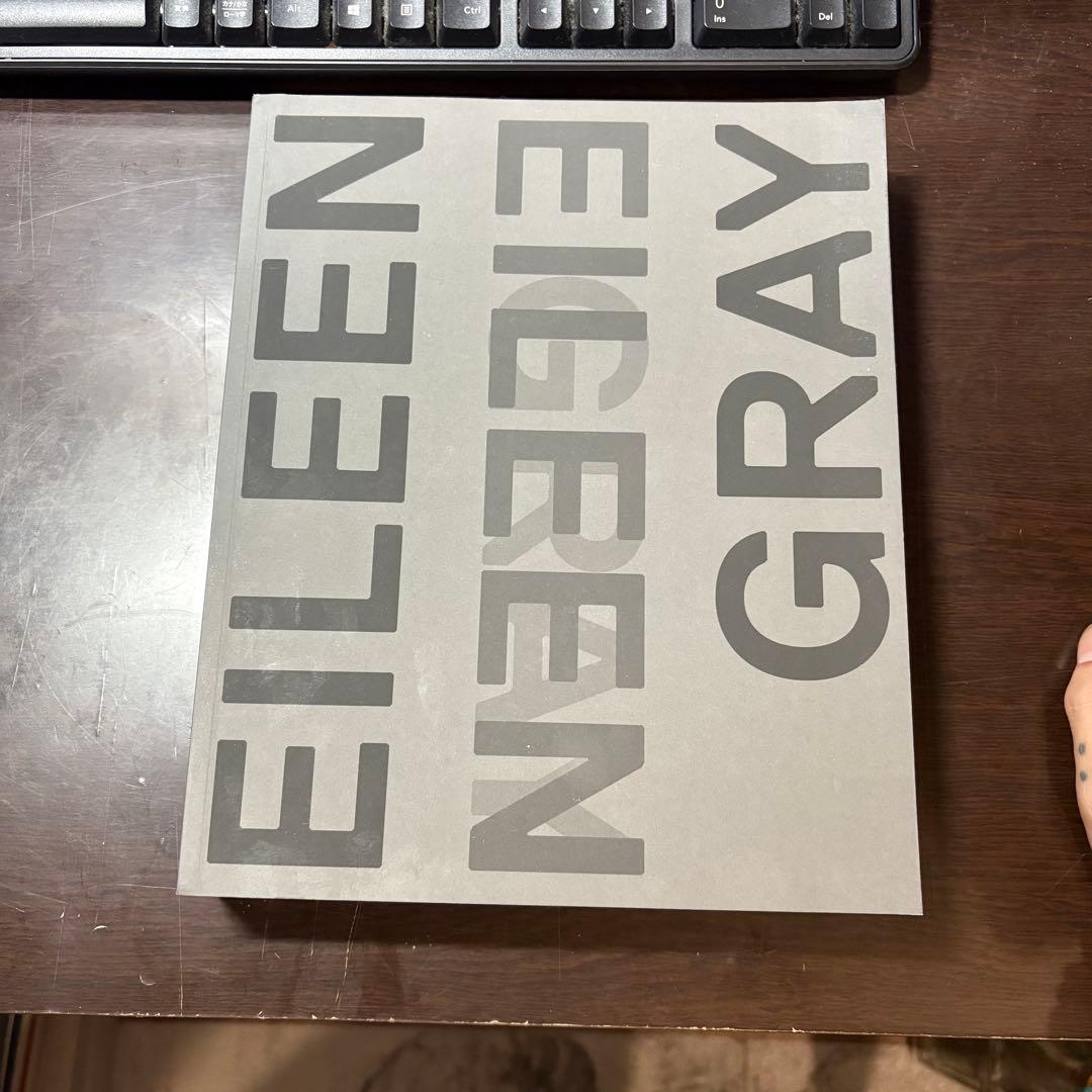 希少本　EILEEN GRAY