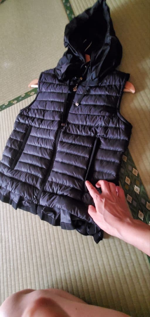 【断捨離中さん専用】【美品】モンクレールLUCILAダウンベスト