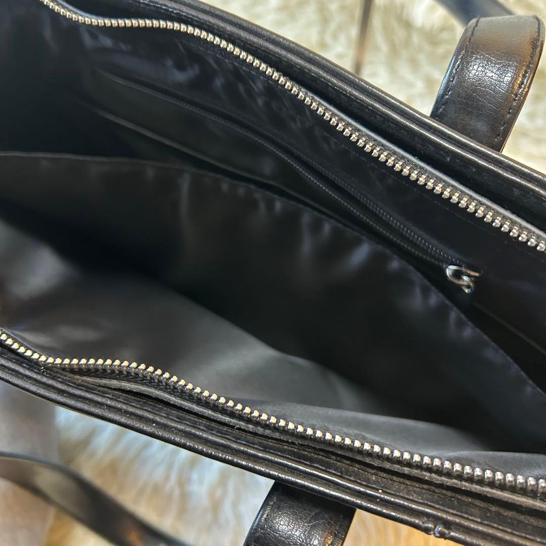 新品未使用　スーティスト レザートートビジネスバッグ A4タカキュー黒