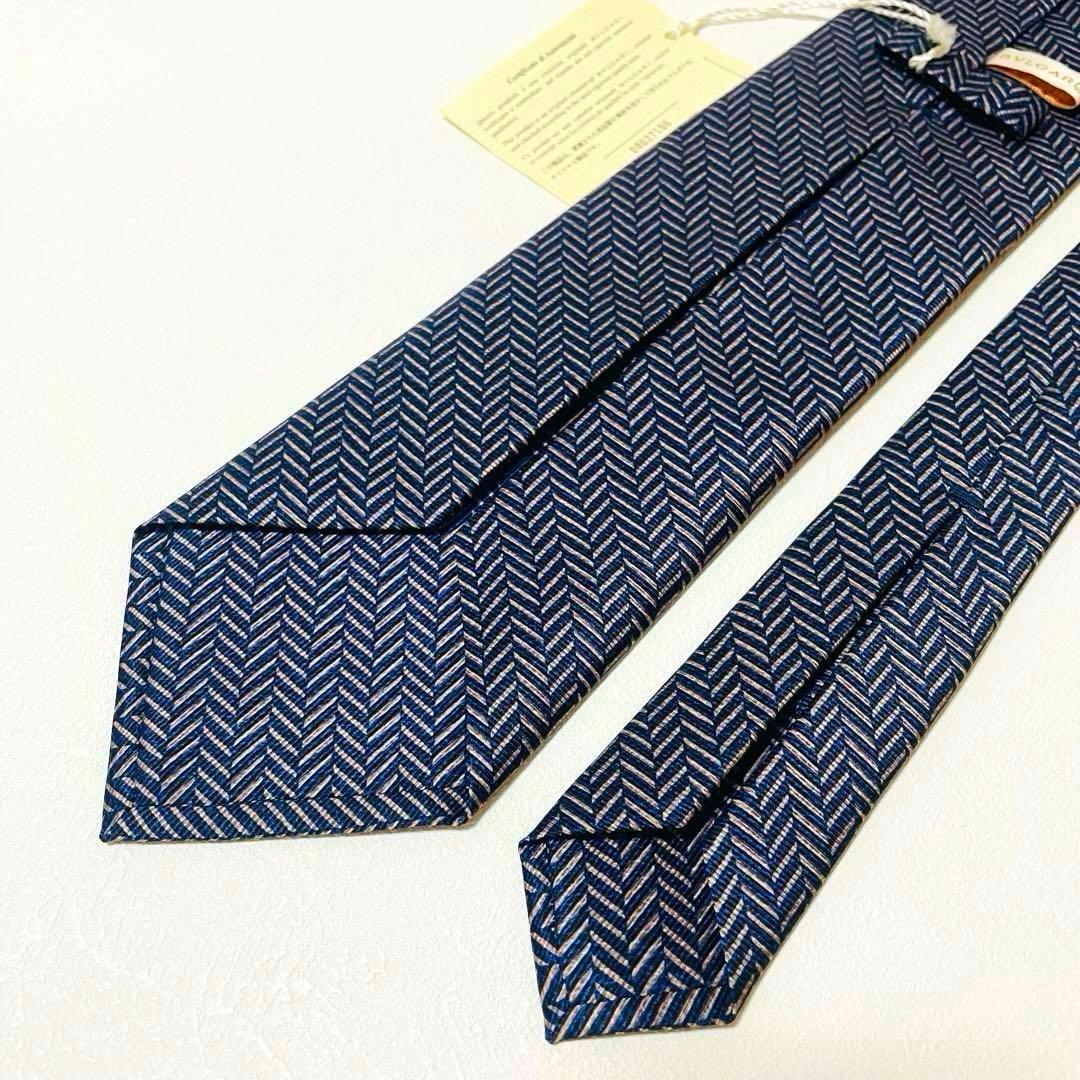 【極美品】ブルガリ セッテピエゲ ネクタイ ロゴ シェブロン ネイビー ピンク