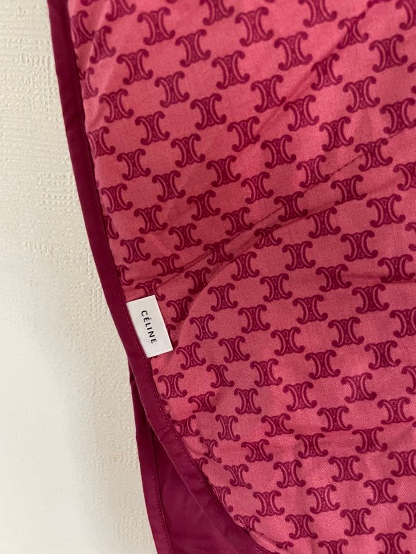 新品　未使用 タグ付　CELINE セリーヌ　マカダム柄　西川 ダウンベスト　L