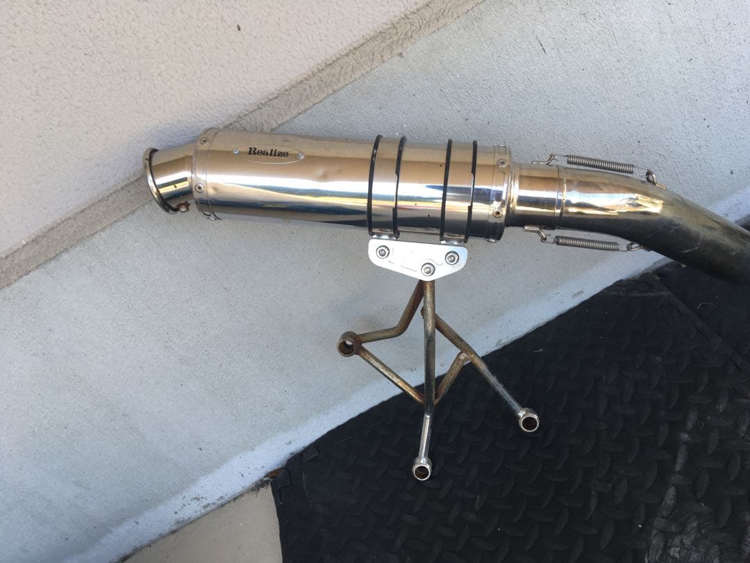 Realize リアライズ　マフラー pcx用