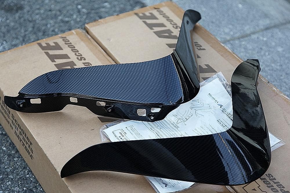 絶版ワイズギア カーボンルックサイドバイザー SG15J グランドマジェスティ