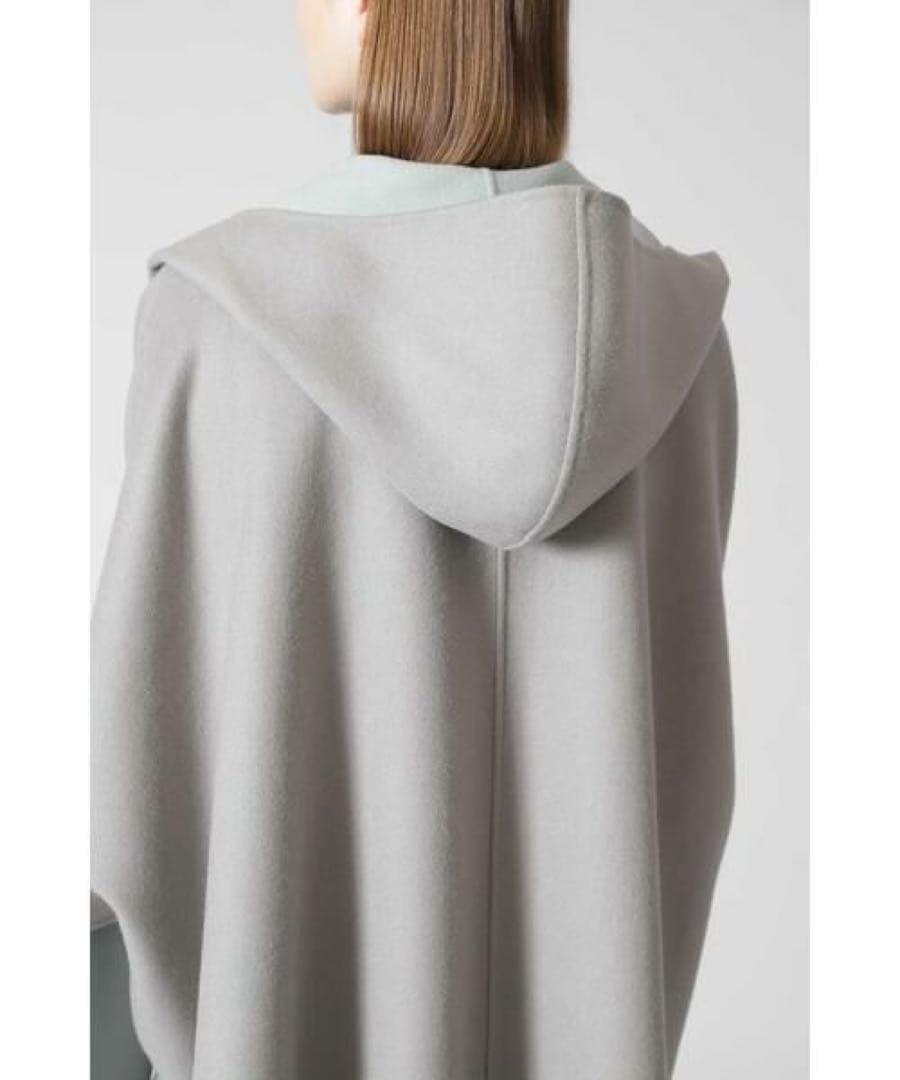 ADORE アドーア⭐️ ツートンリバーフードコート　ポンチョコート