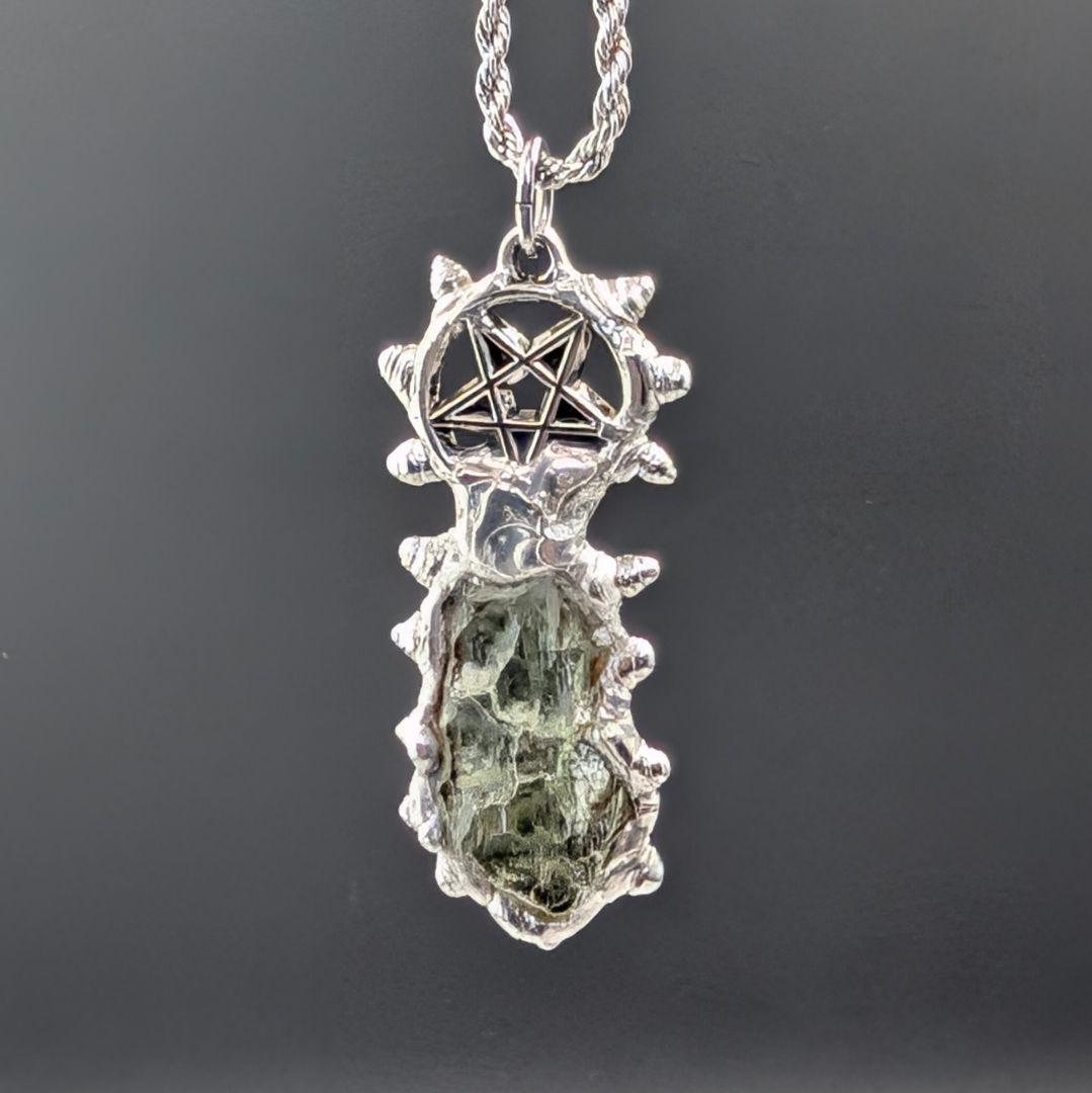 ご予約品《モルダバイト・アウロラ フリズスキャルヴ ―変容の聖座―》〜星の玻璃〜