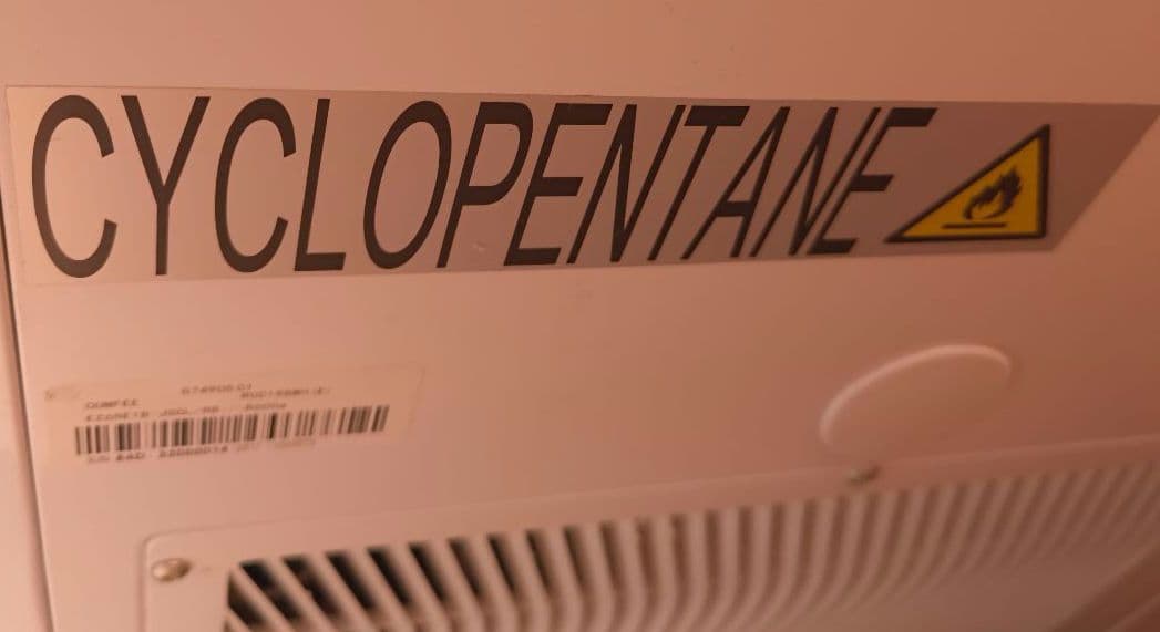 2022年製 Comfee' 198L 冷凍庫（1/28閉店のため最終出品）