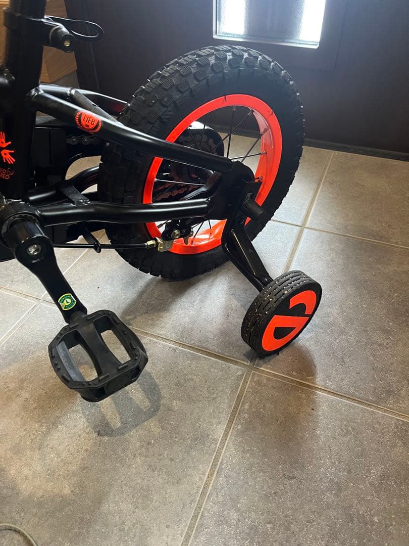 nemo 12 幼児用自転車 黒/オレンジ