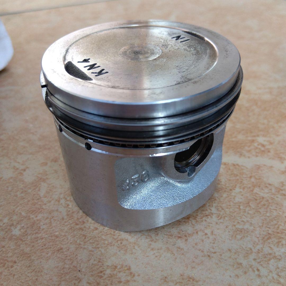 希少　エイプ100 純正シリンダー ピストンセットHONDA APE 100