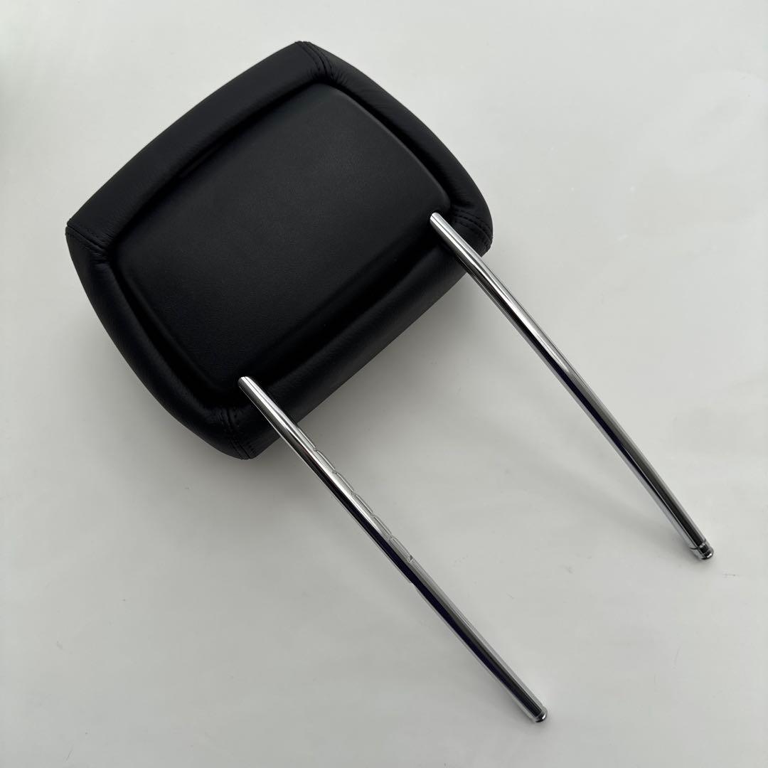 メルセデスベンツW463(旧型ゲレンデ)の純正ヘッドレスト