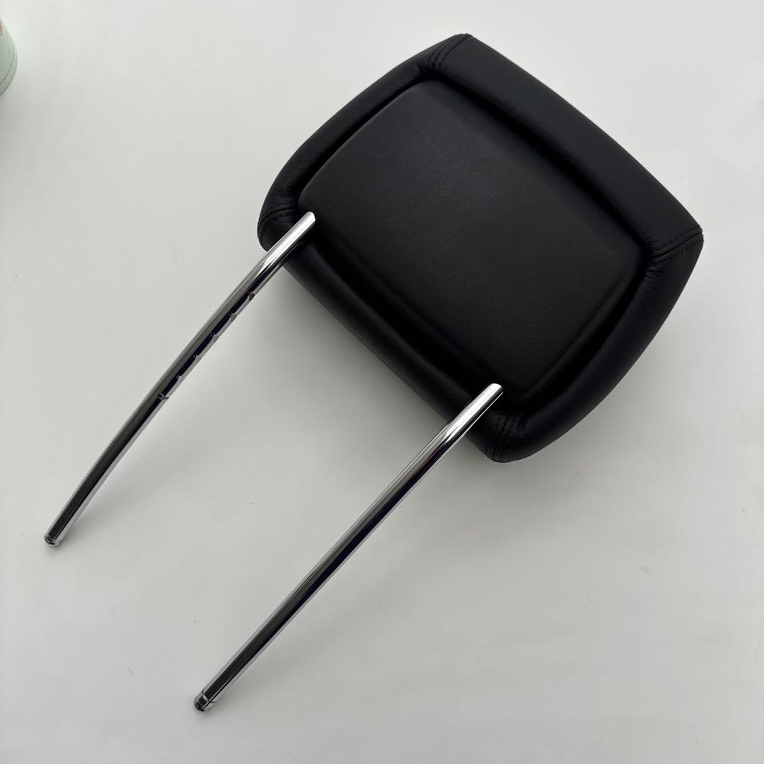 メルセデスベンツW463(旧型ゲレンデ)の純正ヘッドレスト