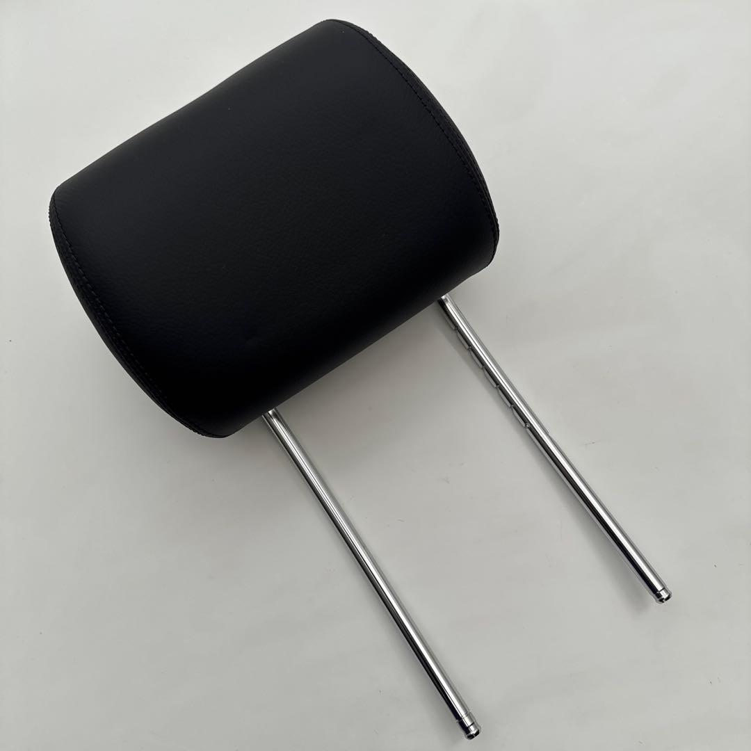 メルセデスベンツW463(旧型ゲレンデ)の純正ヘッドレスト