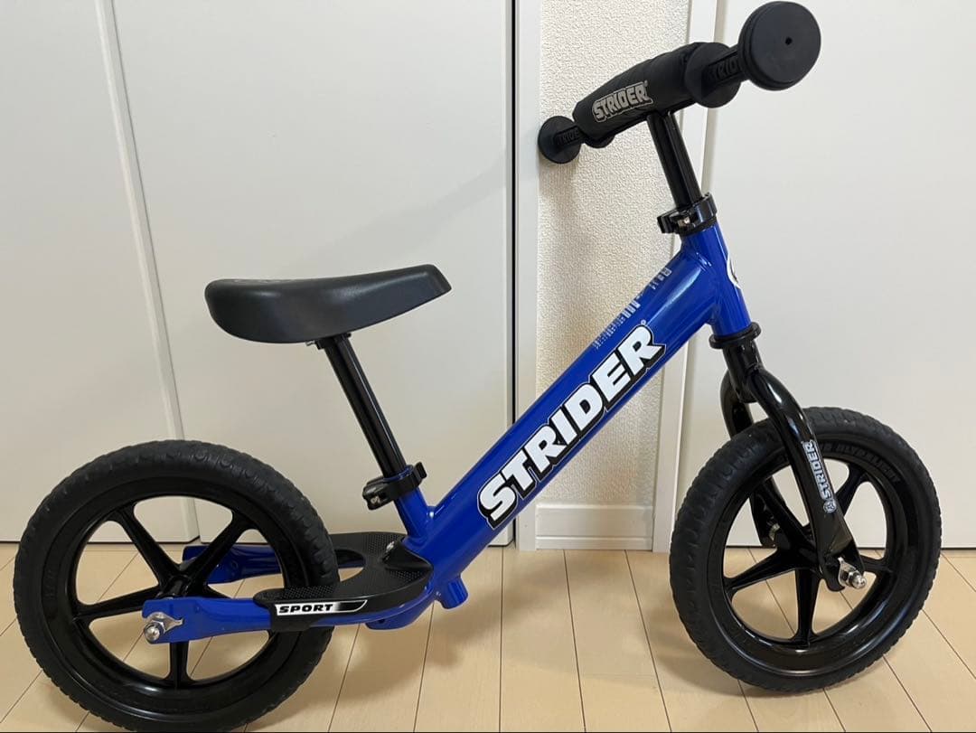STRIDER バランスバイク 青 12インチ