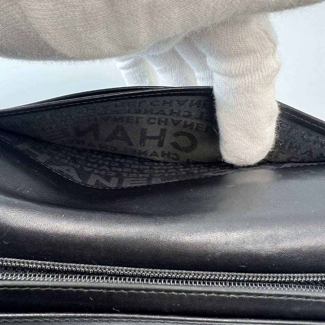 CHANEL マトラッセ ラムスキン ビッグロゴ 二つ折り長財布 黒