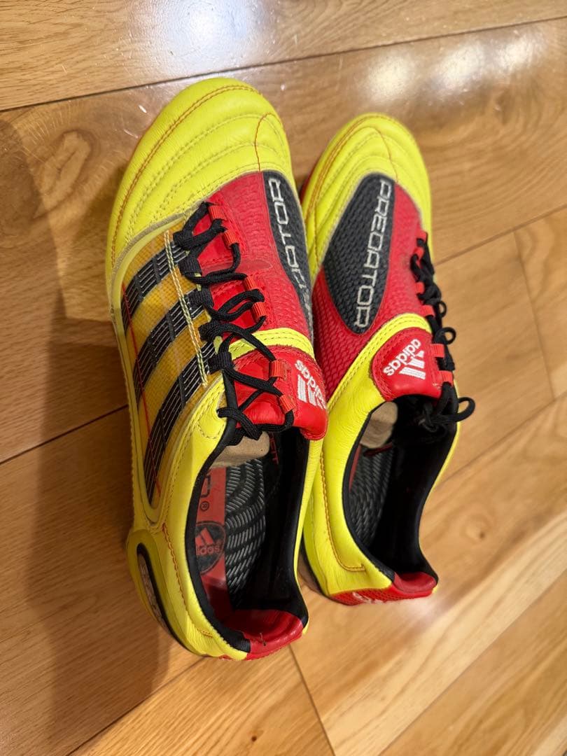 定価23100円　アディダス　プレデター　10代目　レア　天然芝