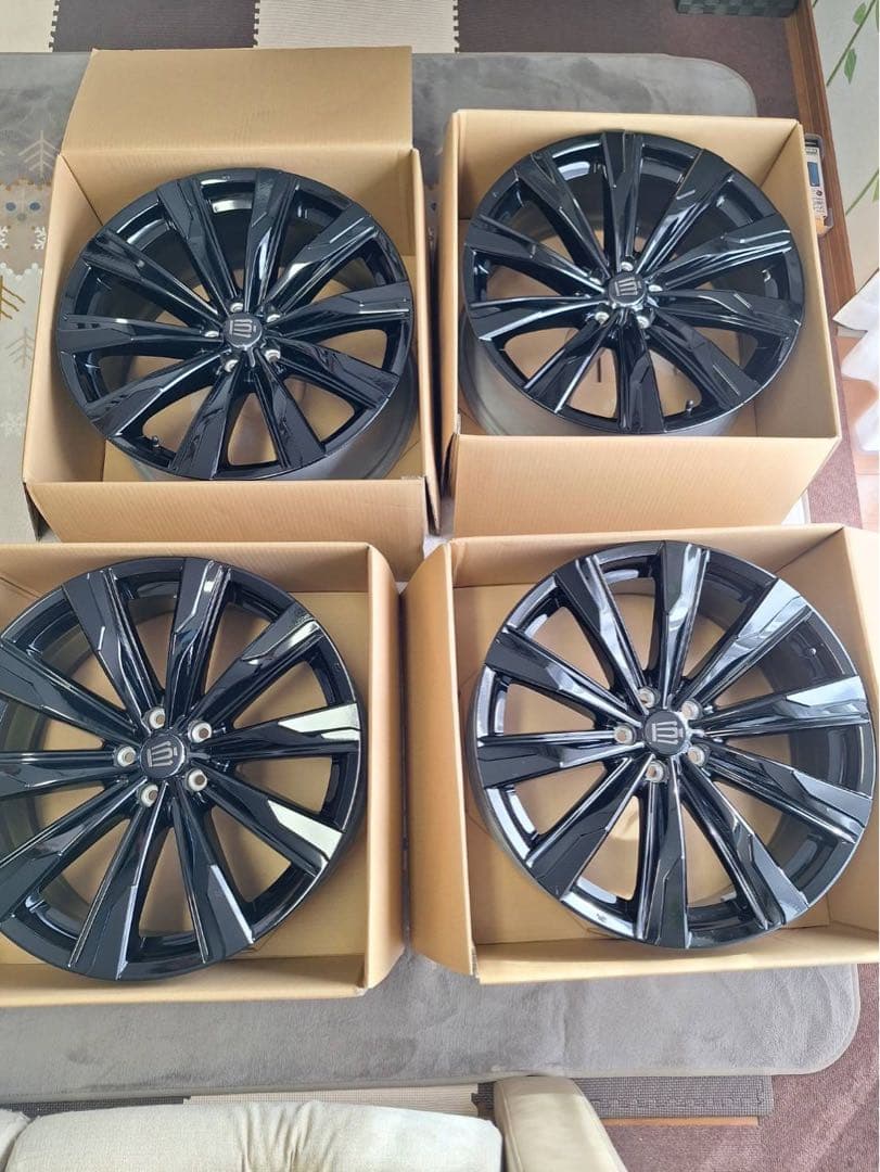 クラウンスポーツ　21インチ純正ホイル4本