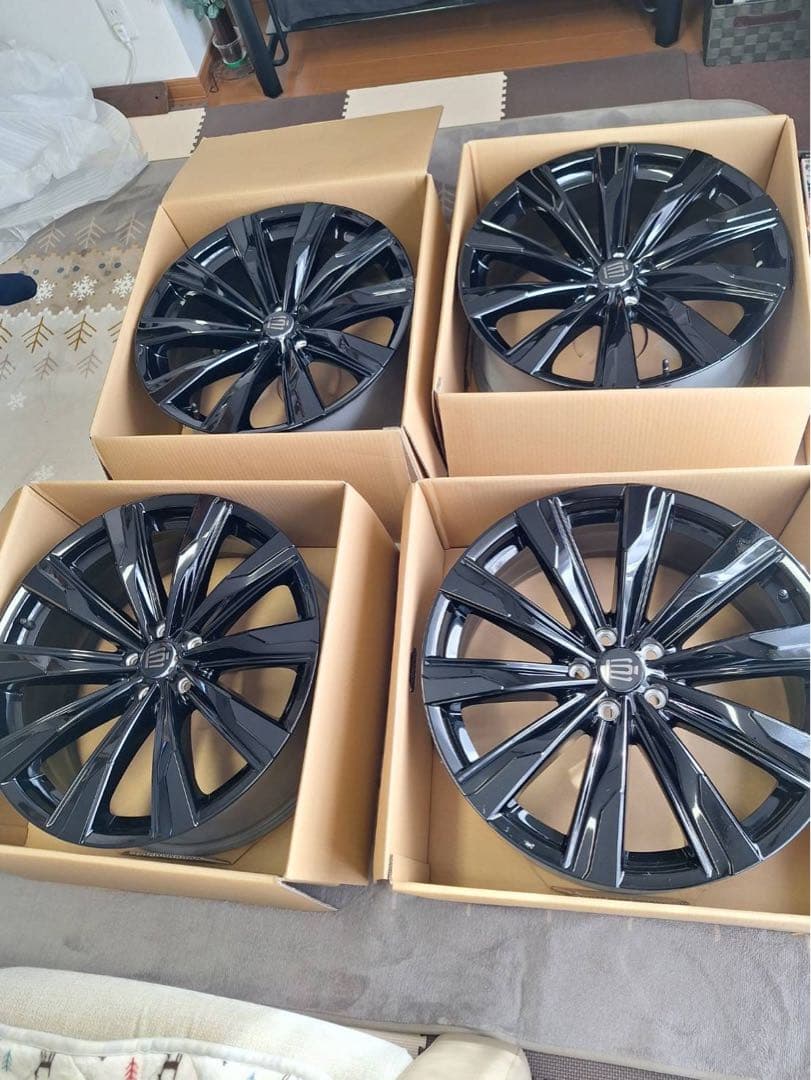 クラウンスポーツ　21インチ純正ホイル4本