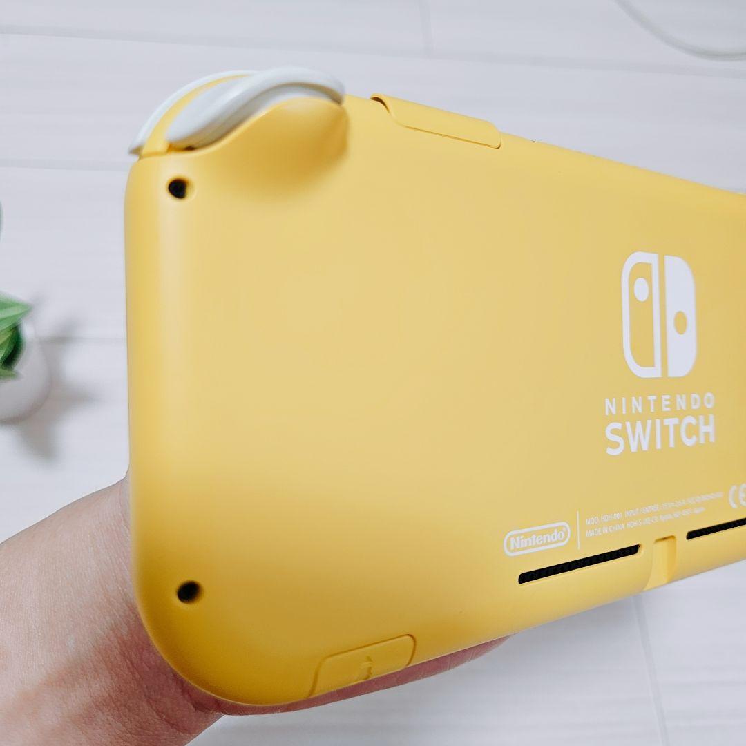 Nintendo　Switch　Light　イエロー