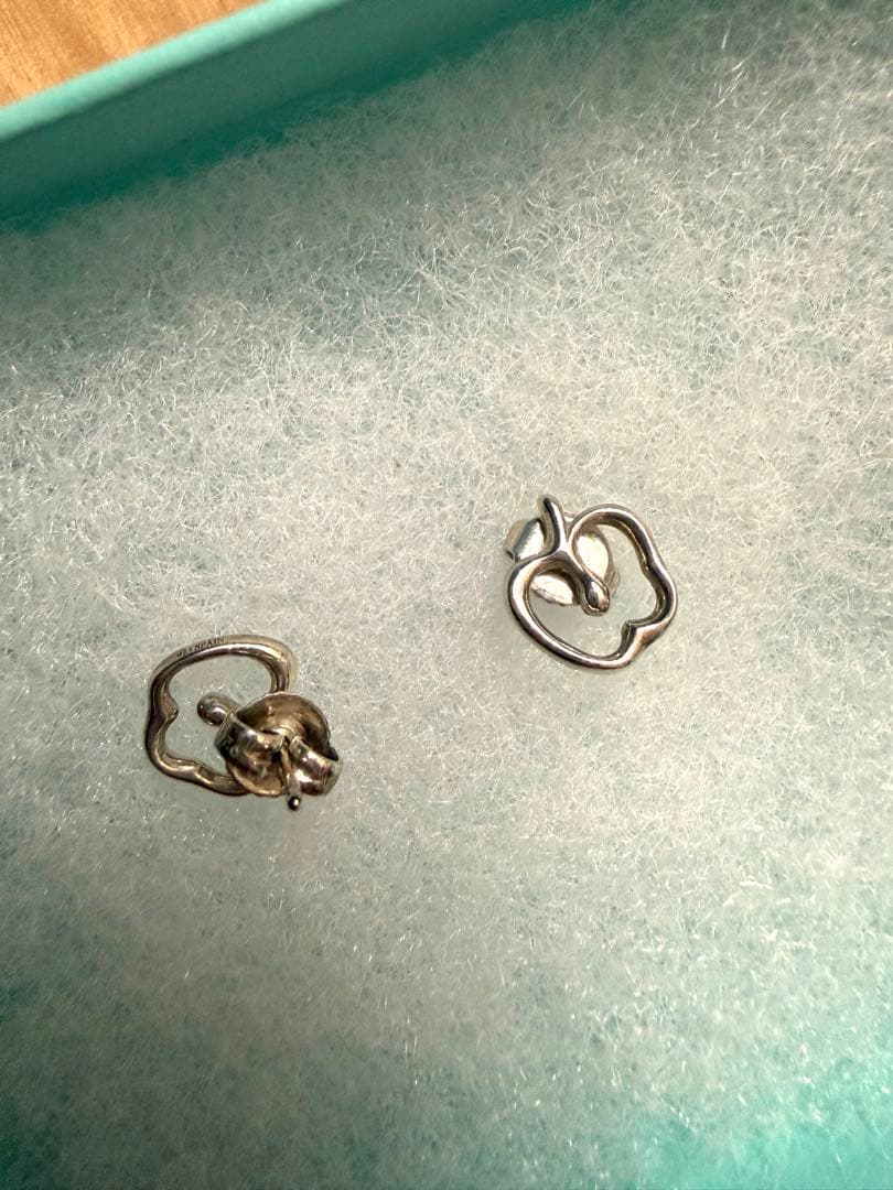 本日限定値下げ！TIFFANY＆Co アップル ピアス SV925