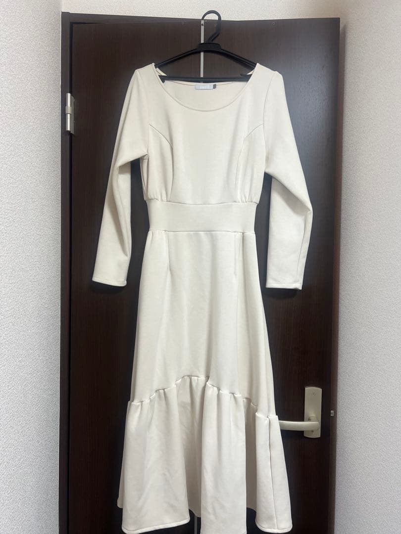 over E オーバーイー　裏起毛プルオーバーティアードワンピース　96サイズ