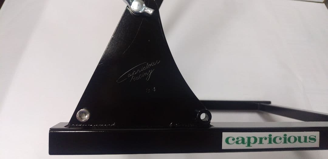 ロードバイク用折り畳み式倒立整備台