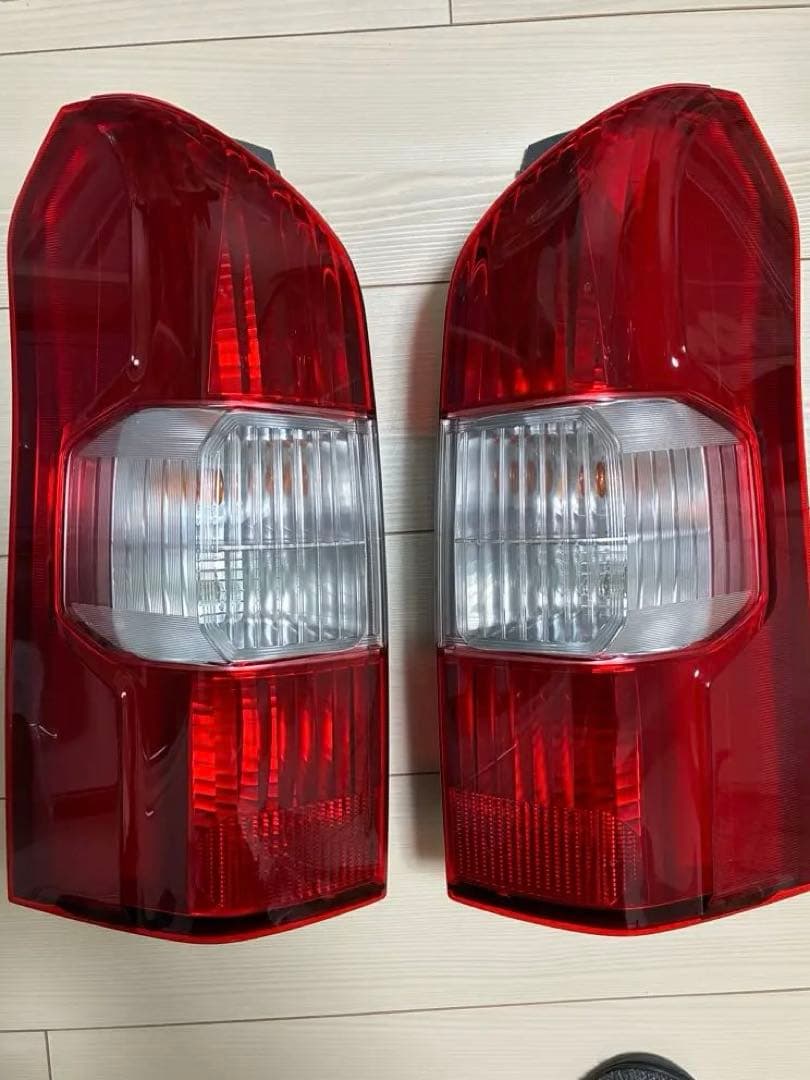 トヨタ 160系 プロボックス テールランプ 電球付き 左右セット