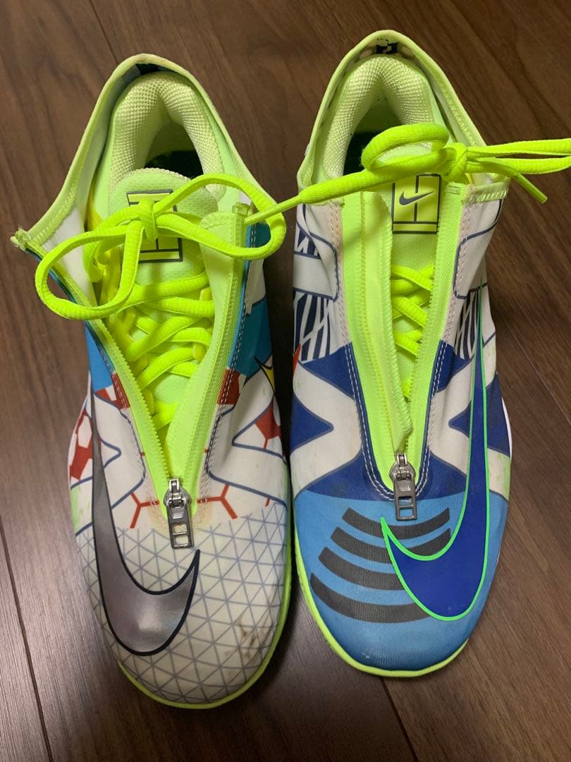 Nike テニスシューズズームケージ3 ナダルモデル