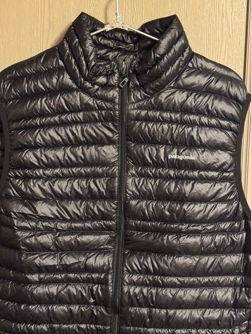 パタゴニア　ダウンベスト　アウトドア
