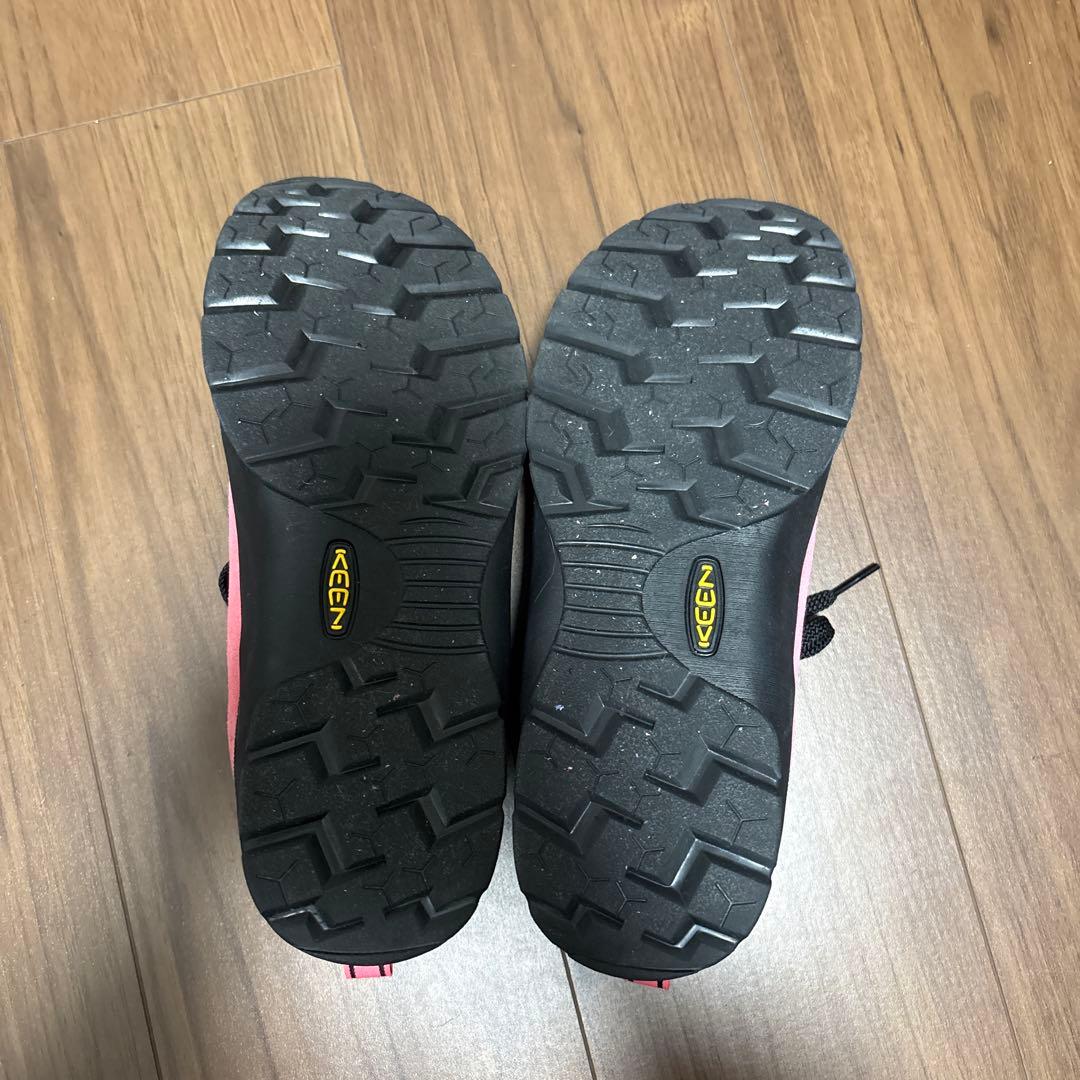 本日限定値下げ　KEEN JASPER ピンク　25cm