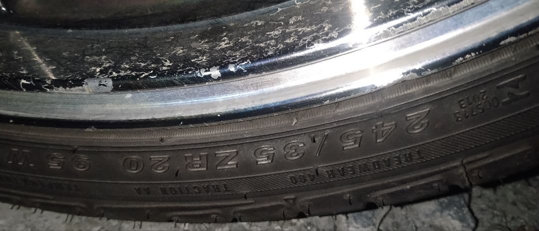 20インチ　245/35r20　タイヤ付