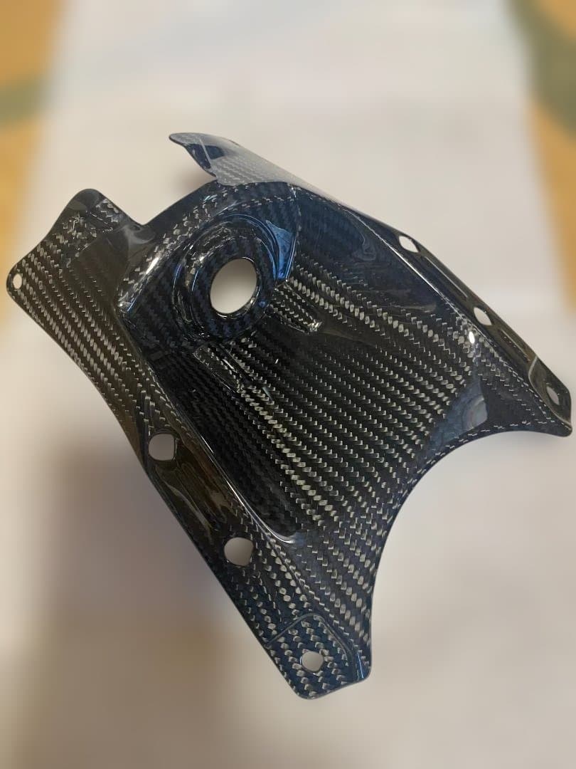 ＜新品未使用＞kawasaki　ZH2 カーボンファイバー「キーガード」