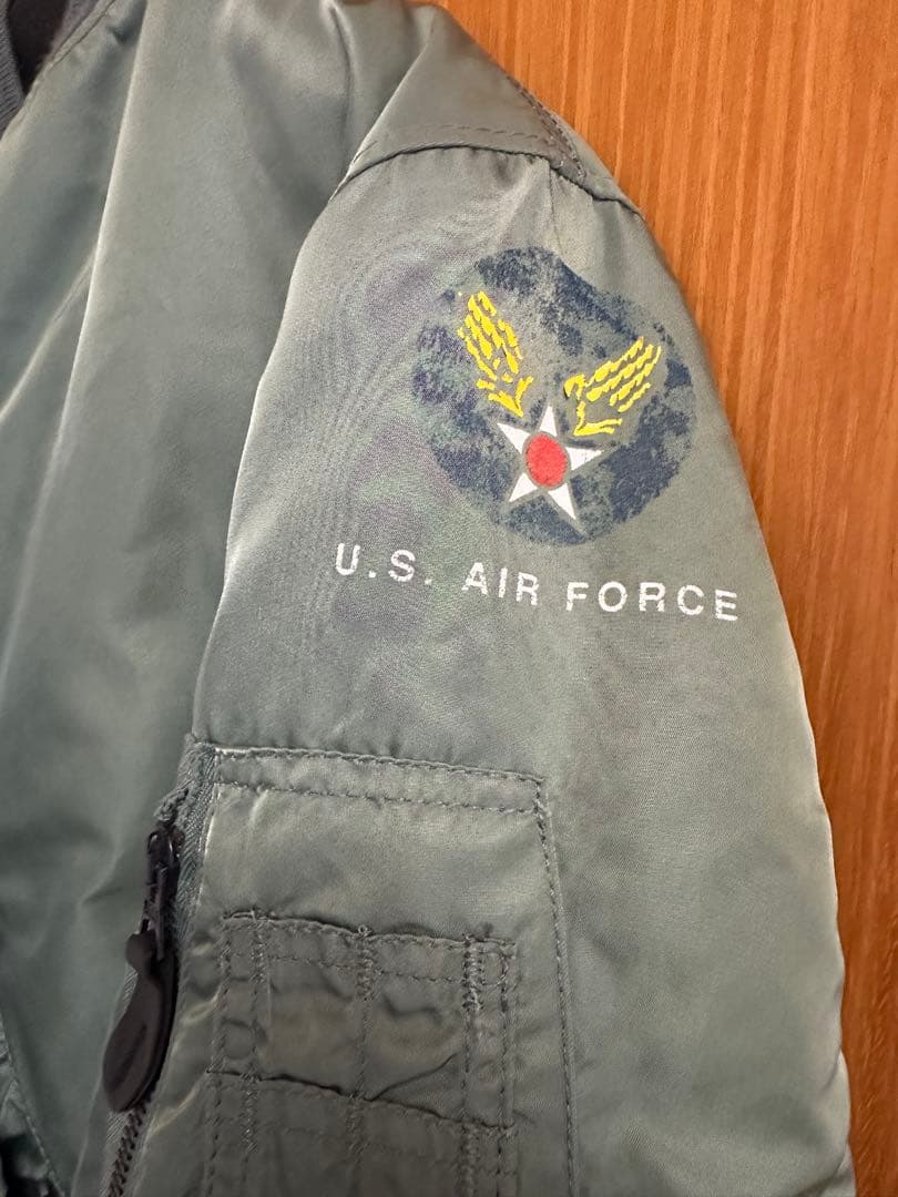 ALPHA社製U.S. AIR FORCE MA-1フライトジャケット