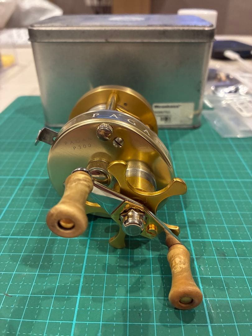 ⭐*️様 メガバス パガーニ P300R 渓流フルカスタム シャンパン/ゴールド