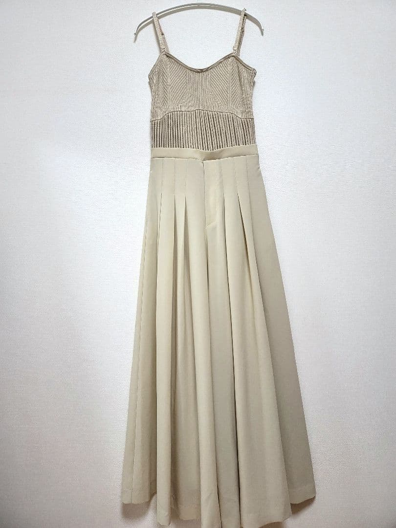 えぬです♡アニュアンス　ニットビスチェオールインワン ベージュ