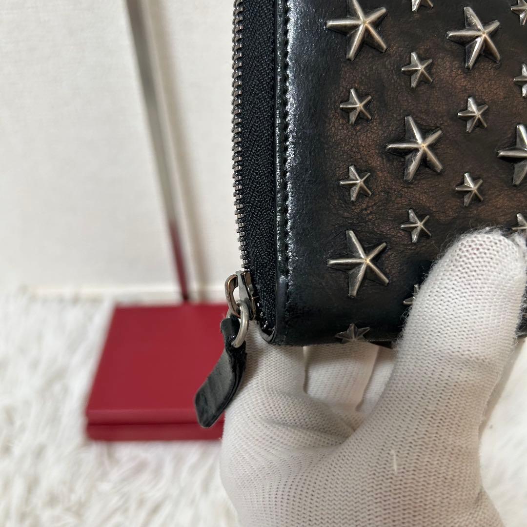 【美品✨スタッズ/コンパクトウォレット】ジミーチュウ　折り財布　レザー　ブラック