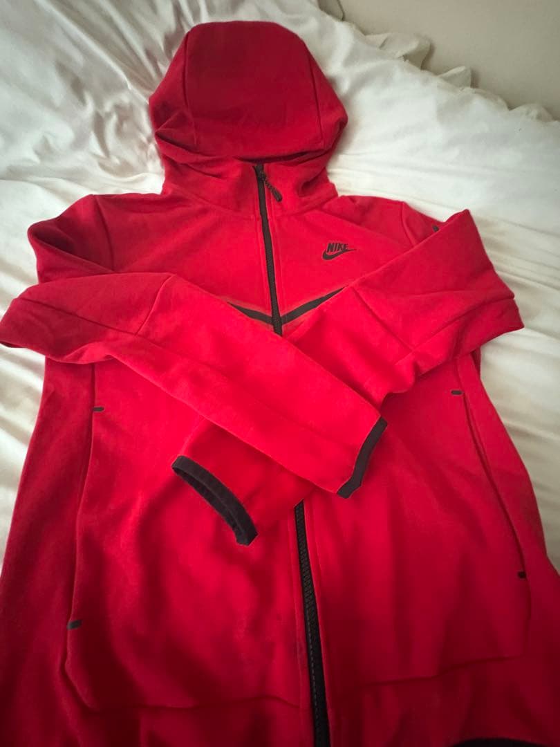 NIKEテックフリース　みに