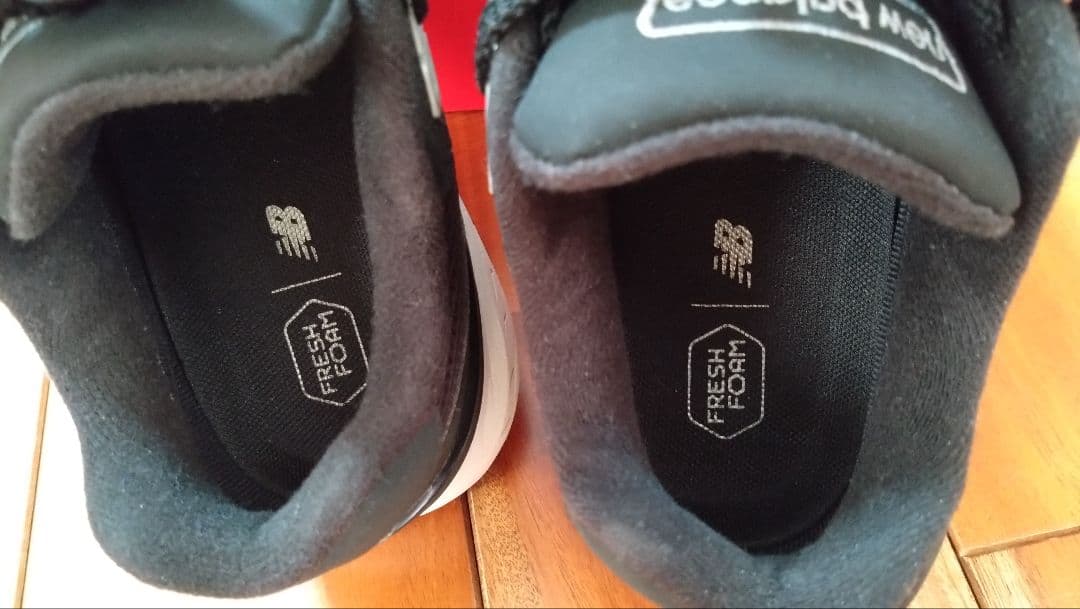 ニューバランス　24.0cm　スニーカー　WW880 防水GORE-TEXモデル