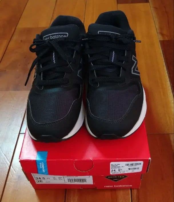 ニューバランス　24.0cm　スニーカー　WW880 防水GORE-TEXモデル